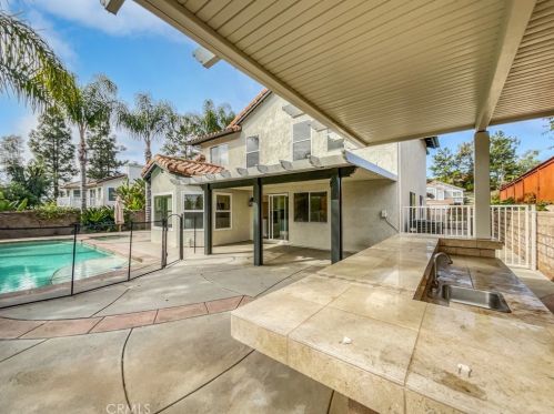 41308 Promenade Chardonnay Hls, Temecula CA 92591-4957 exterior