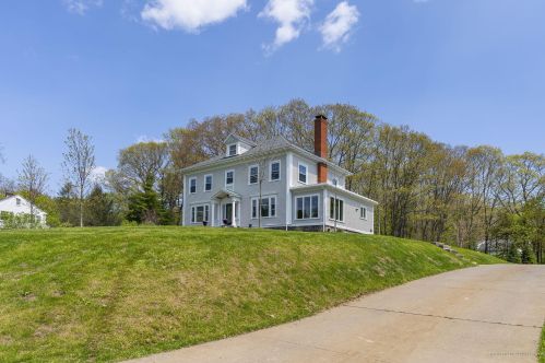 196 Ocean House Rd, Portland, ME 04107-2011