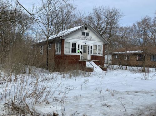 4738 Delaware St, Gary, IN 46409-2542