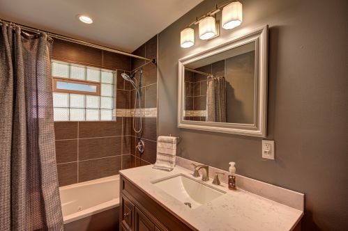 9601 Pr Ave, Chicago IL 60628-1420 exterior