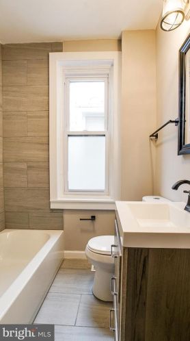 2028 Mckean St, Philadelphia PA 19145-2827 exterior