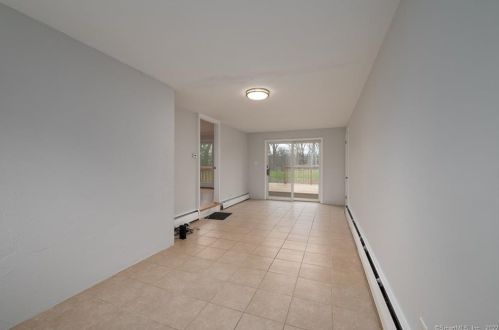 57 Allendale Dr, North Haven CT 06473-2112 exterior