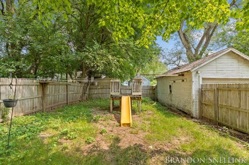 3218 Highgate Ave, Wyoming MI 49509-3023 exterior