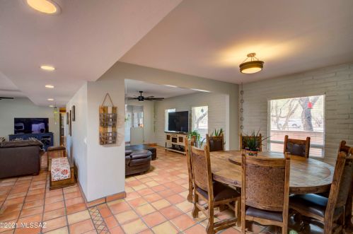 8901 Bears Path Rd, Tucson AZ  85749-8139 exterior