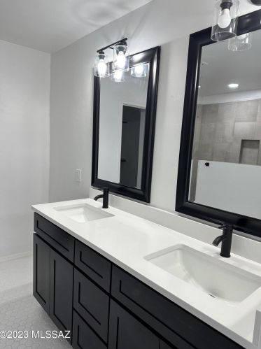 6282 Mesa Garden Dr, Tucson AZ  85757-7532 exterior