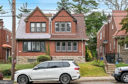 6937 19th St, Philadelphia, PA 19126-1506