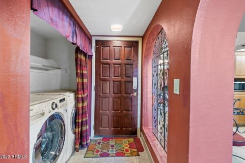 10410 Cave Creek Rd, Phoenix AZ  85020-1644 exterior