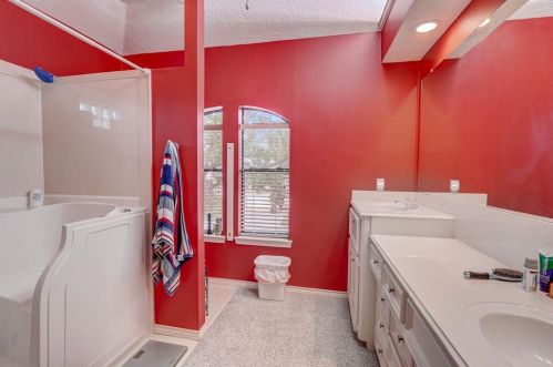 8338 Atascocita Lk Way, Humble TX 77346-1784 exterior