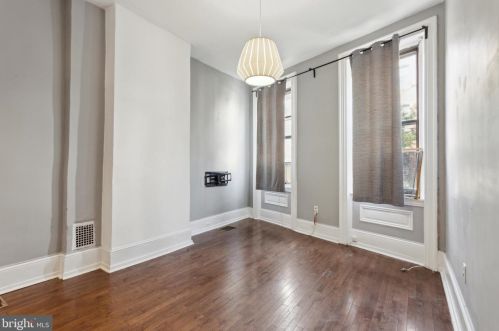 2115 Cumberland St, Philadelphia PA 19125-1718 exterior