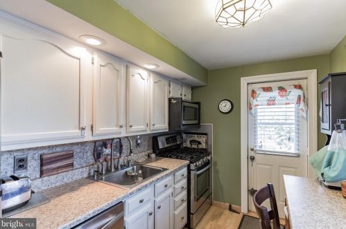 153 2 Ave, Roebling NJ 08554-1002 exterior