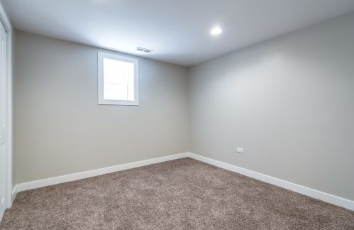 529 46 St, Chicago IL 60653-4501 exterior