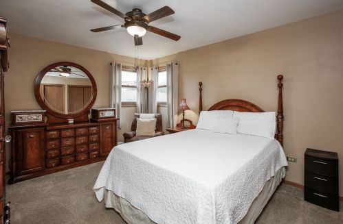 3220 Osage Ave, Chicago IL 60634-2953 exterior