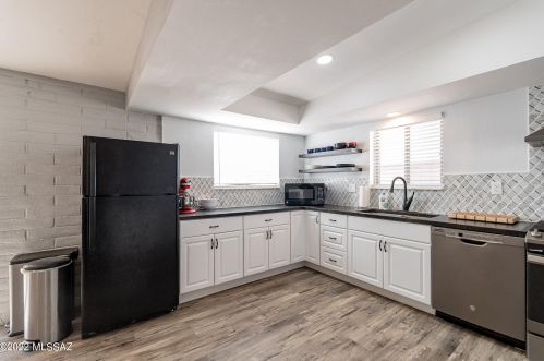 1959 Omar Dr, Tucson AZ  85704-1242 exterior