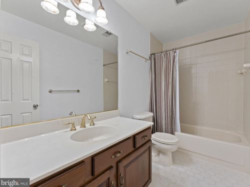 207 Glendale Ave, Alexandria VA 22301-2452 exterior