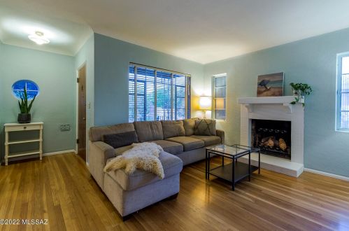 2908 9th St, Tucson, AZ 85716-5207