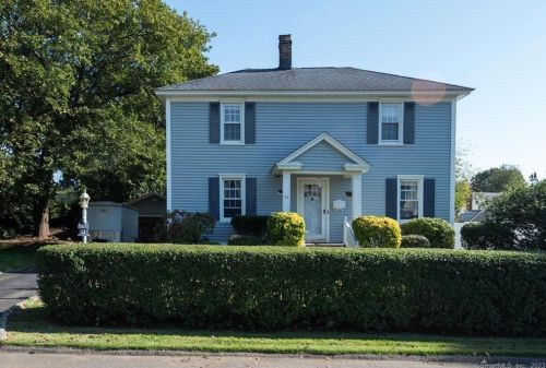 72 Edgemont Rd, Milford CT 06460-5005 exterior