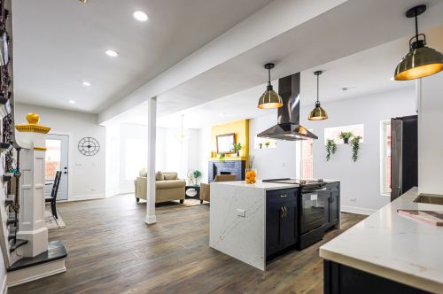 2720 Monroe St, Chicago IL  60612-2823 exterior