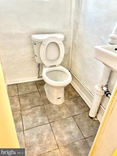 1432 Cheltenham Ave, Philadelphia PA  19124-1102 exterior