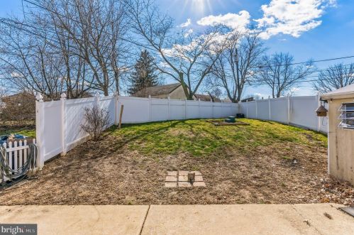 30 Norman St, Chester PA 19014-2107 exterior