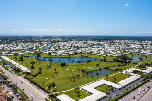 106 10 Ct, Boynton Beach FL 33426-4759 exterior