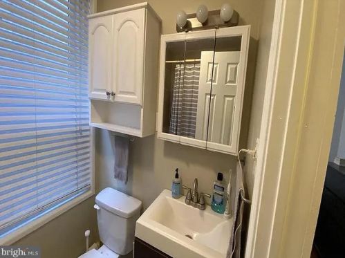 324 18 St, Philadelphia PA 19140-1014 exterior