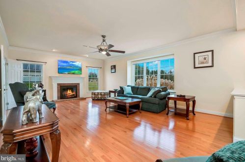 11704 Pindell Chase Dr, Fulton MD 20759-9704 exterior