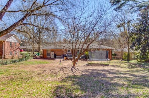 4066 Spg Mdw Rd, Tucker GA 30084-2165 exterior