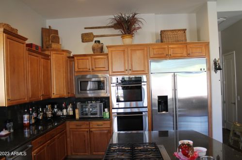 3860 Expedition Way, Phoenix AZ  85050-5482 exterior