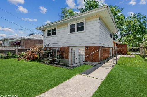 682 154 St, Dolton IL 60419-2671 exterior