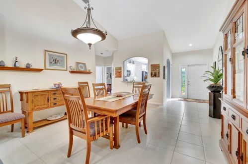 9647 Cres Vw Dr, Boynton Beach FL 33437-5929 exterior