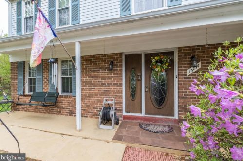 15017 Timberlake Dr, Silver Spring, MD 20905-4331