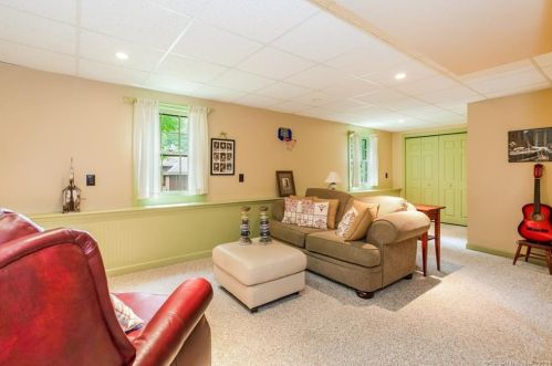 26 Coventry Ln, Torrington CT 06791-2414 exterior