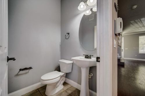 1709 Prospect Ave, Orlando FL 32814-6373 exterior