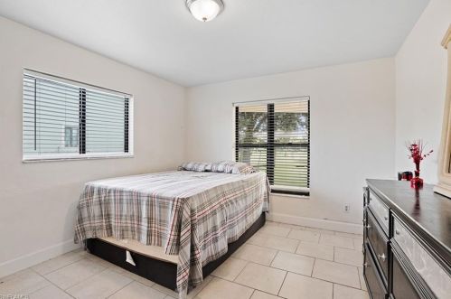 2632 44 St, Naples FL 34116-7920 exterior