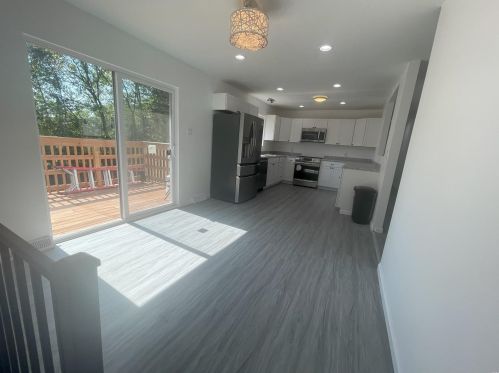 1130 Chambers Rd, Saint Louis MO 63137-1507 exterior