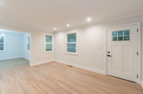 1937 Clairmont Ter, Atlanta GA  30345-2309 exterior