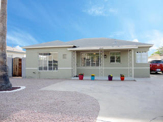 2926 15th Ave, Phoenix AZ  85015-6132 exterior