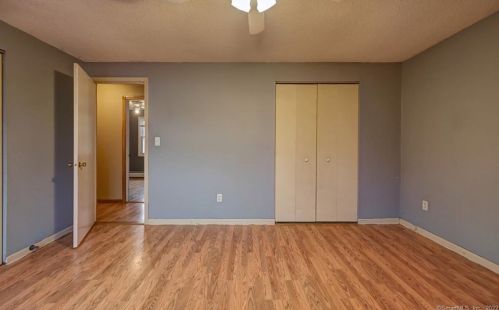 48 Stevens St, Milford CT 06460-7869 exterior