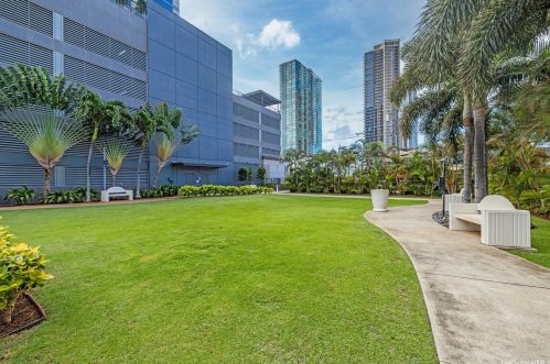 1009 Kapiolani Blvd, Honolulu HI  96814-2103 exterior