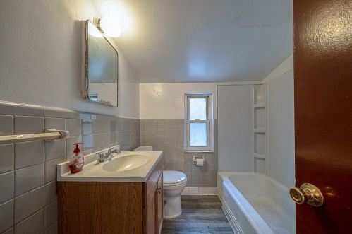 445 Idlewood Rd, Pittsburgh PA 15235-3822 exterior