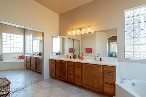 2164 Calle Casas Lindas, Green Valley AZ 85622-8041 exterior