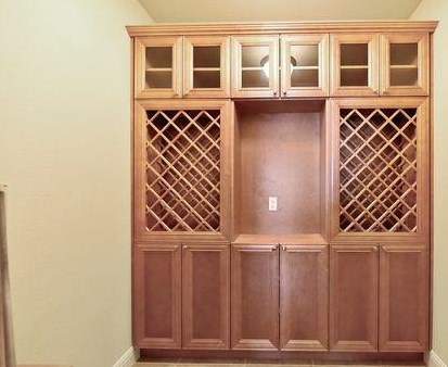 2110 Fenceline Dr, Folsom CA exterior