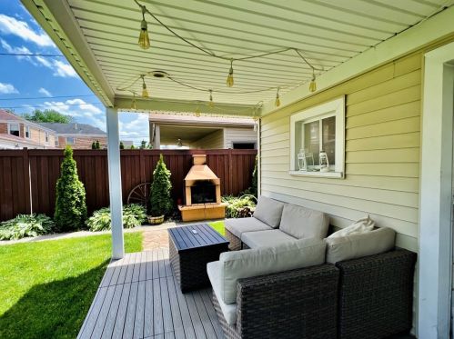 6244 Keeler Ave, Chicago IL 60803-1906 exterior