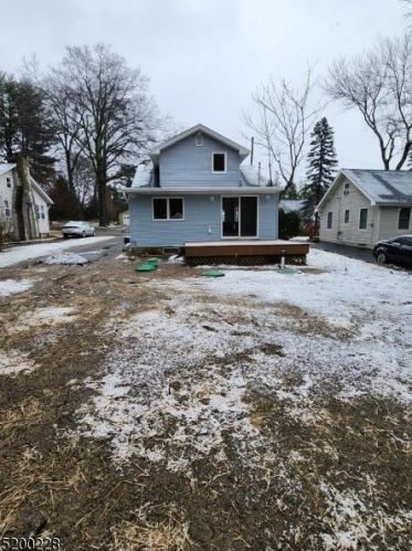 17 Grandview Ln, West Milford Lakes NJ  07480-1424 exterior