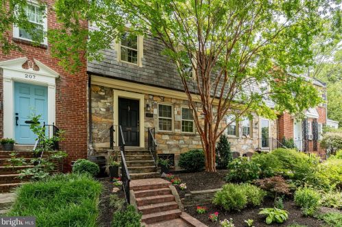 205 Commonwealth Ave, Alexandria, VA 22301-2317