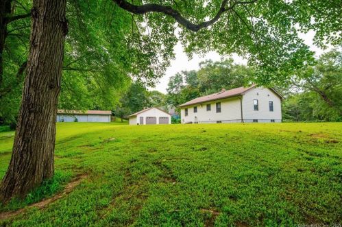 16 Attawaugan Xing Rd, Killingly CT 06241-1602 exterior