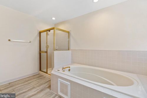 1719 Catherine Fran Dr, Accokeek MD 20607-3216 exterior