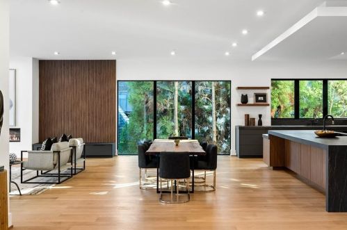 4645 Lake Forrest Dr, Atlanta GA  30342-2537 exterior