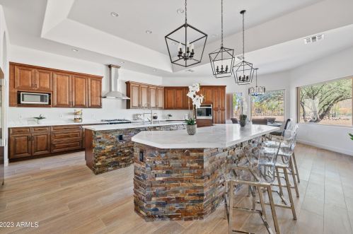 36648 27th Ave, Phoenix AZ 85086-8747 exterior