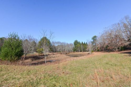 210 Greenhouse Rd, Coventry RI 02827-2101 exterior